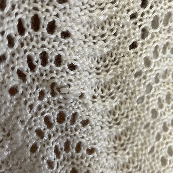 Tobi Long Cream knit Scalloped edges Cardigan in Medium - Picture 12 of 13